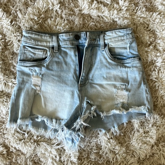 Women’s shorts - Picture 1 of 2